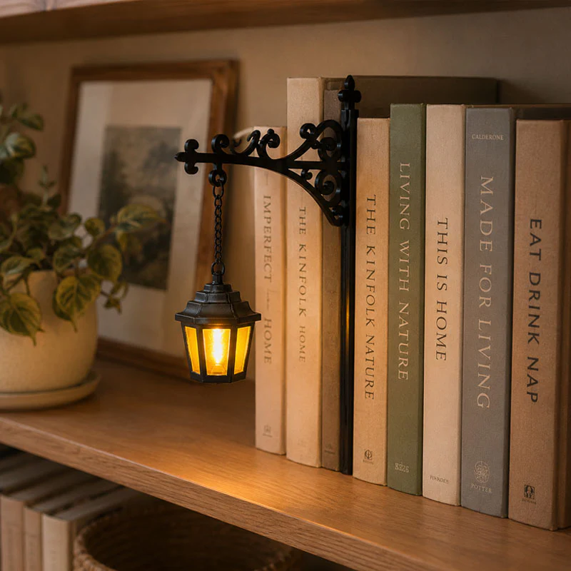 👻Ghost Bookshelf Lantern