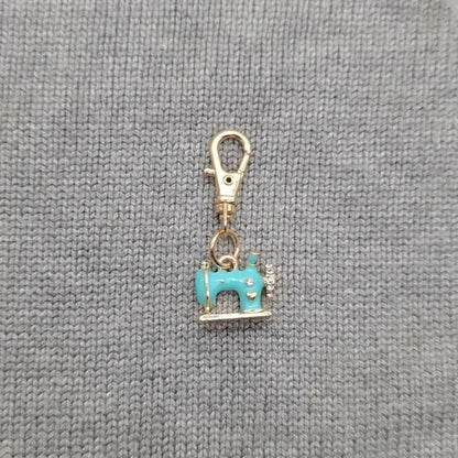 Mini Sewing Machine Keychains – A Stitch Of Memory & Meaning