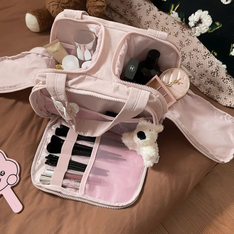 Travel Makeup Bag – Dustproof & Water-Resistant With Multiple Compartments